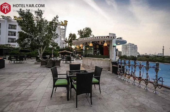 رستوران آپادانا هتل داریوش کیش