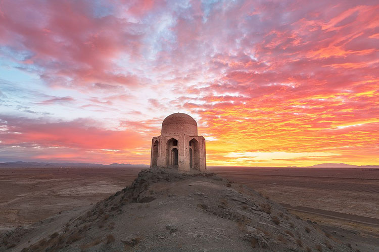 سیرجان سرزمین باغ سنگی