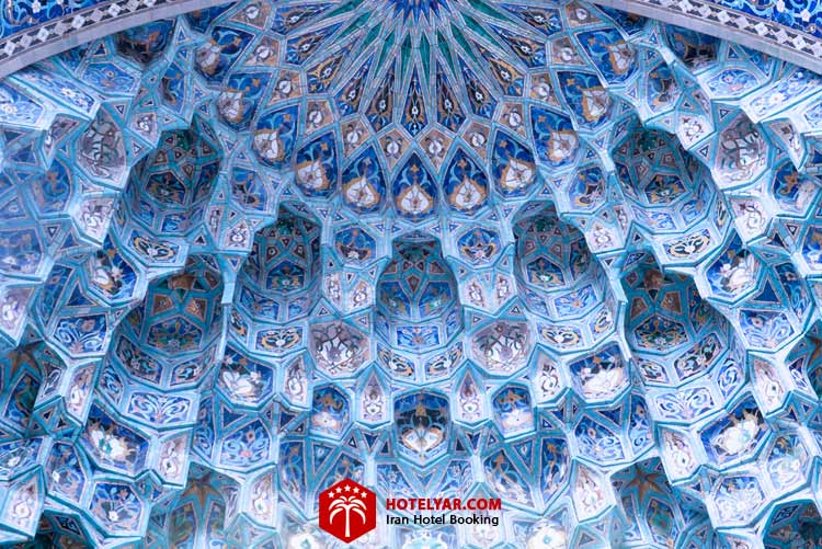 کاشی کاری های مسجد کبود تبریز